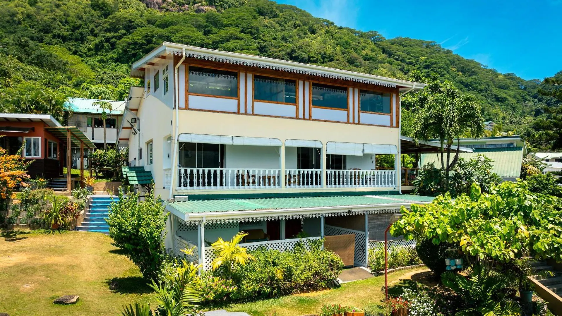 Lemongrass Lodge Beau Vallon