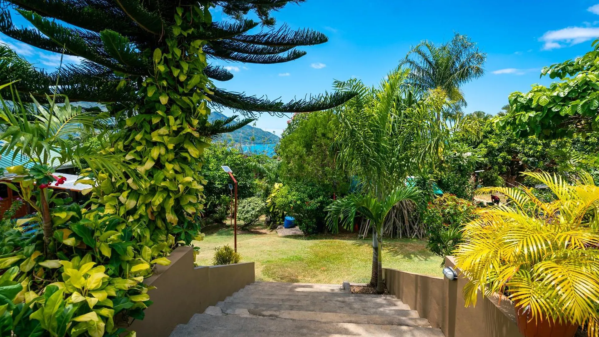 Lemongrass Lodge Beau Vallon  0*, Beau Vallon (Mahe)