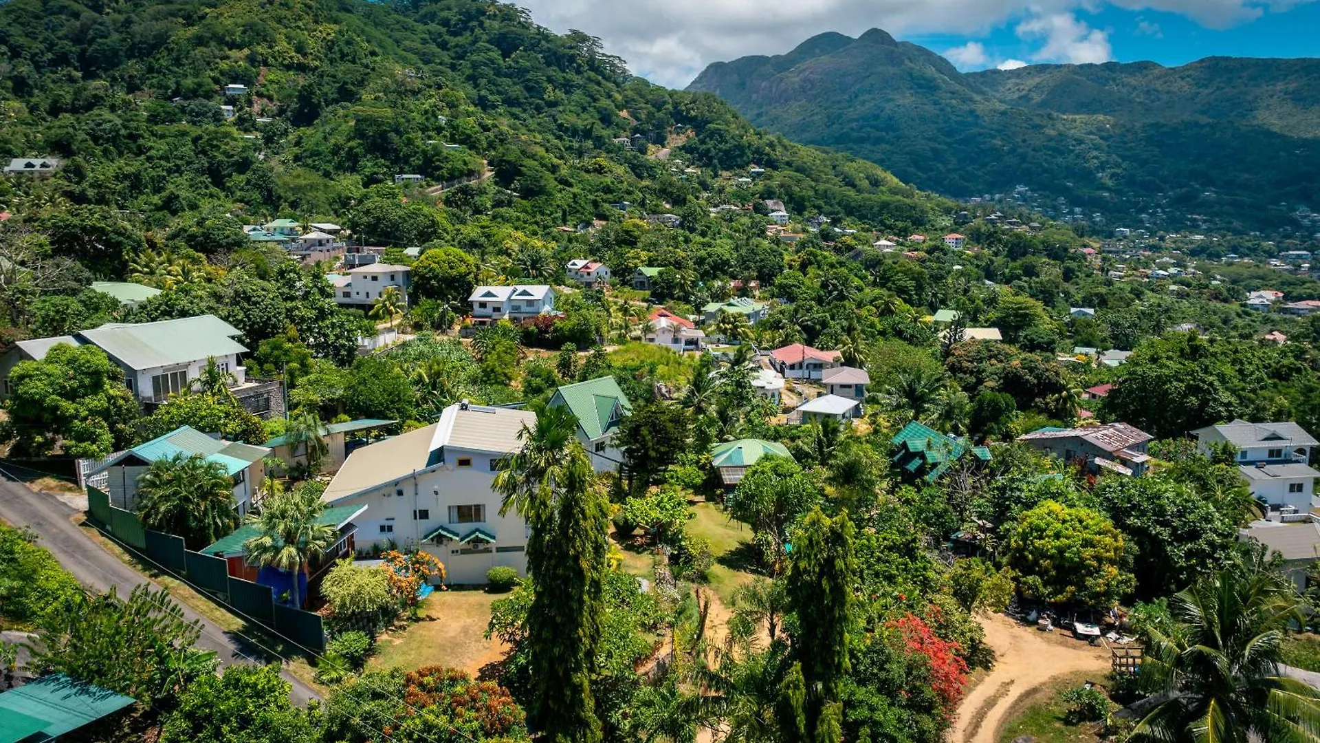 Lemongrass Lodge Beau Vallon  Seychellen