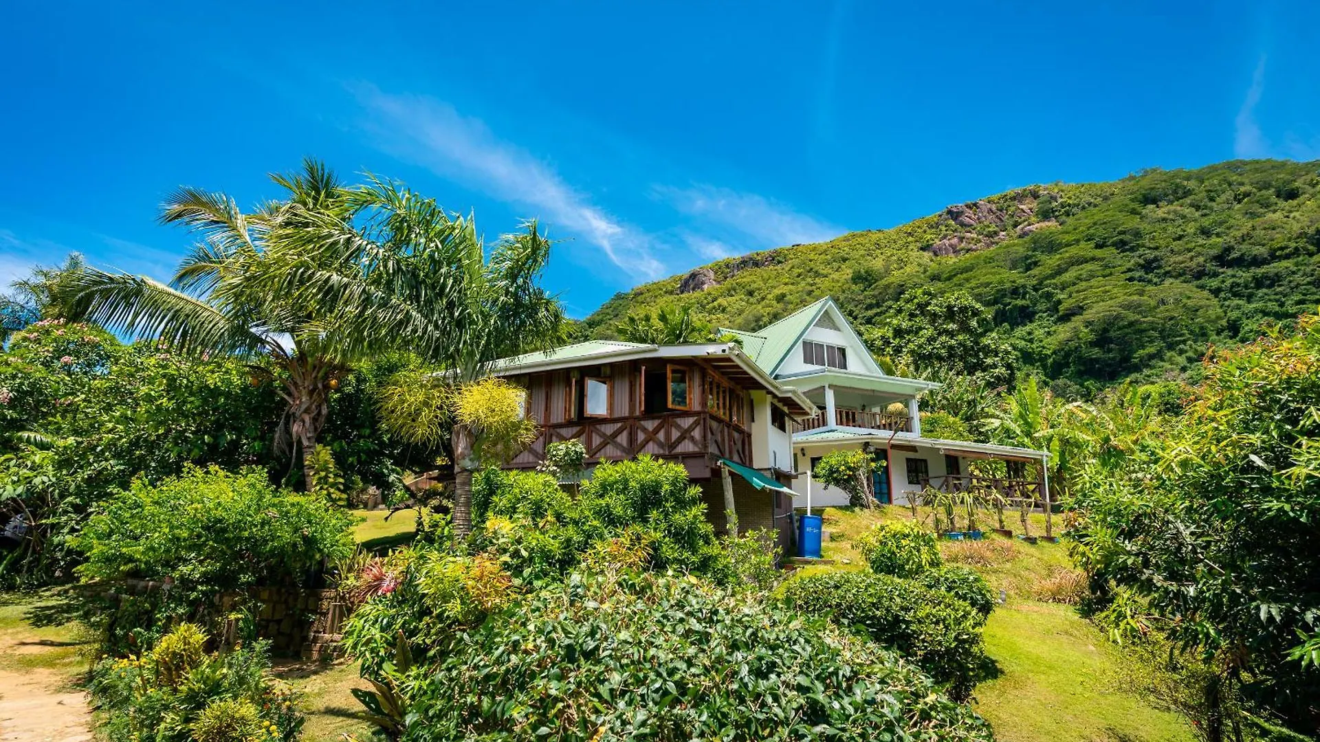 Lemongrass Lodge Beau Vallon  Beau Vallon (Mahe)