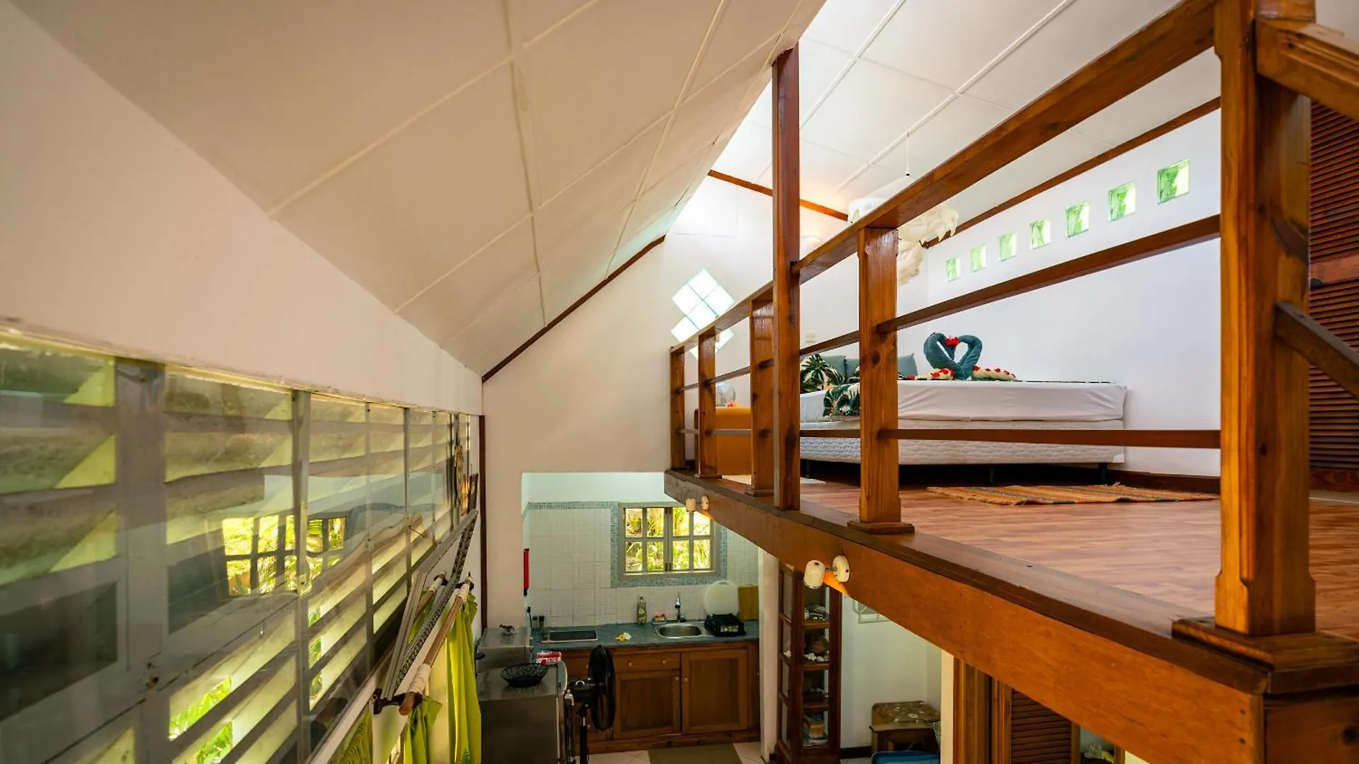 Lemongrass Lodge Beau Vallon   Beau Vallon (Mahe)